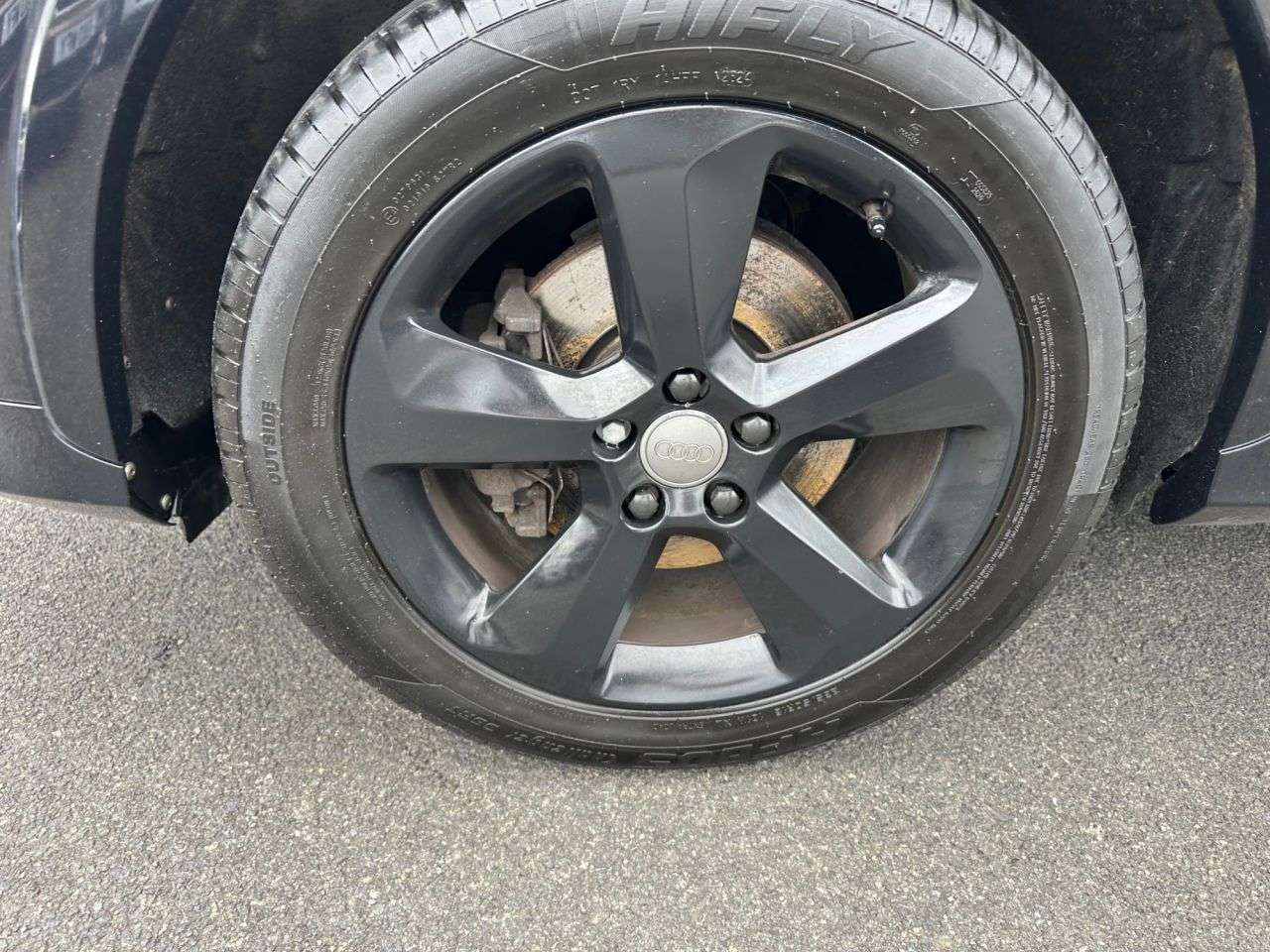 2013 AUDI Q3 2013 AUDI Q3