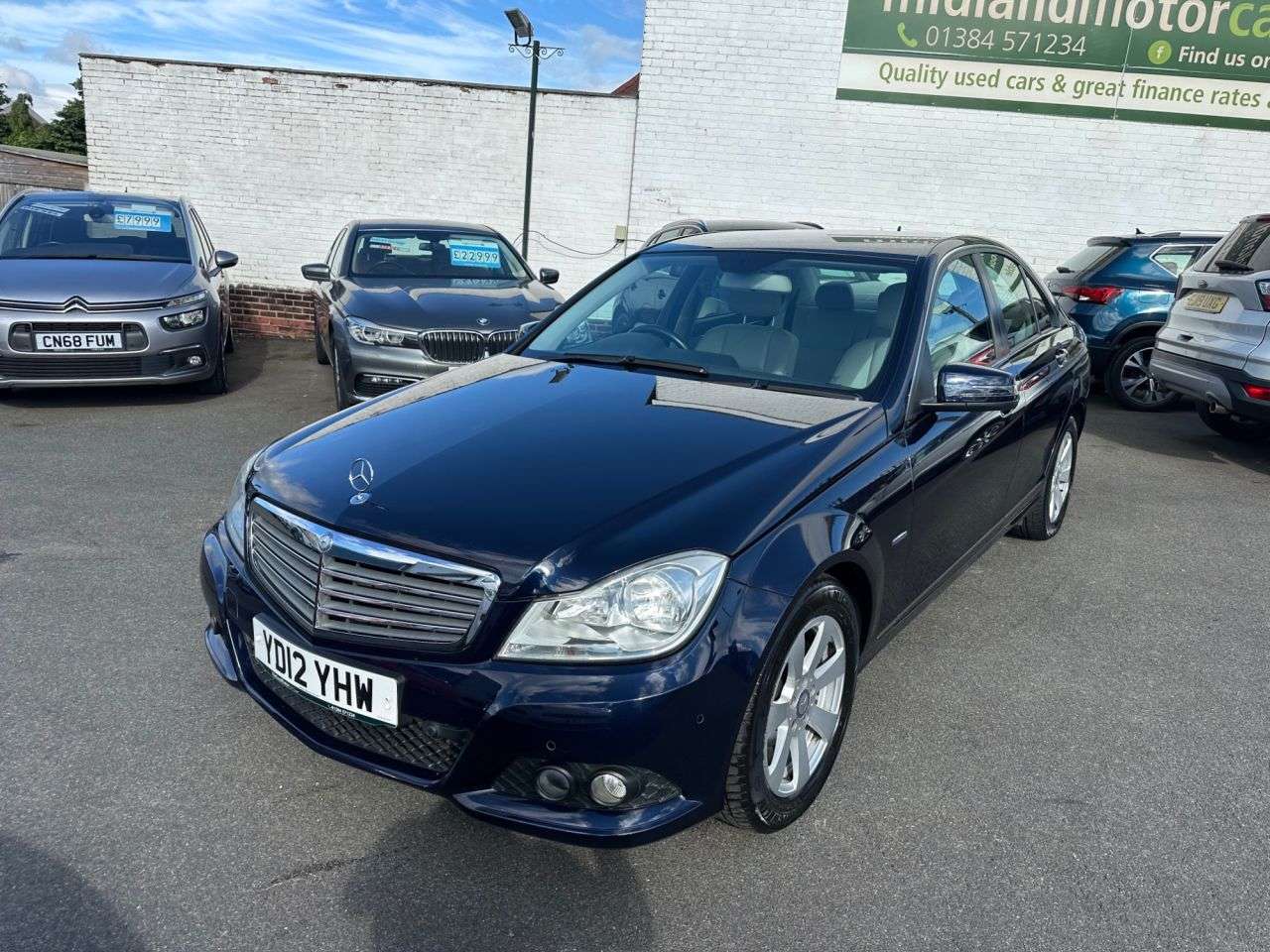 A 2012 MERCEDES-BENZ C CLASS 1.8 C180 BlueEfficiency SE Saloon 4dr Petrol G-Tronic+ Euro 5 (s/s) (156 ps A 2012 MERCEDES-BENZ C CLASS 1.8 C180 BlueEfficiency SE Saloon 4dr Petrol G-Tronic+ Euro 5 (s/s) (156 ps