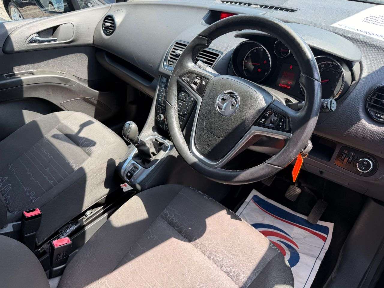 A 2016 VAUXHALL MERIVA 1.4i Life MPV 5dr Petrol Manual Euro 6 (100 ps) 1 FORMER KEEPER-ONLY 41,000 A 2016 VAUXHALL MERIVA 1.4i Life MPV 5dr Petrol Manual Euro 6 (100 ps) 1 FORMER KEEPER-ONLY 41,000