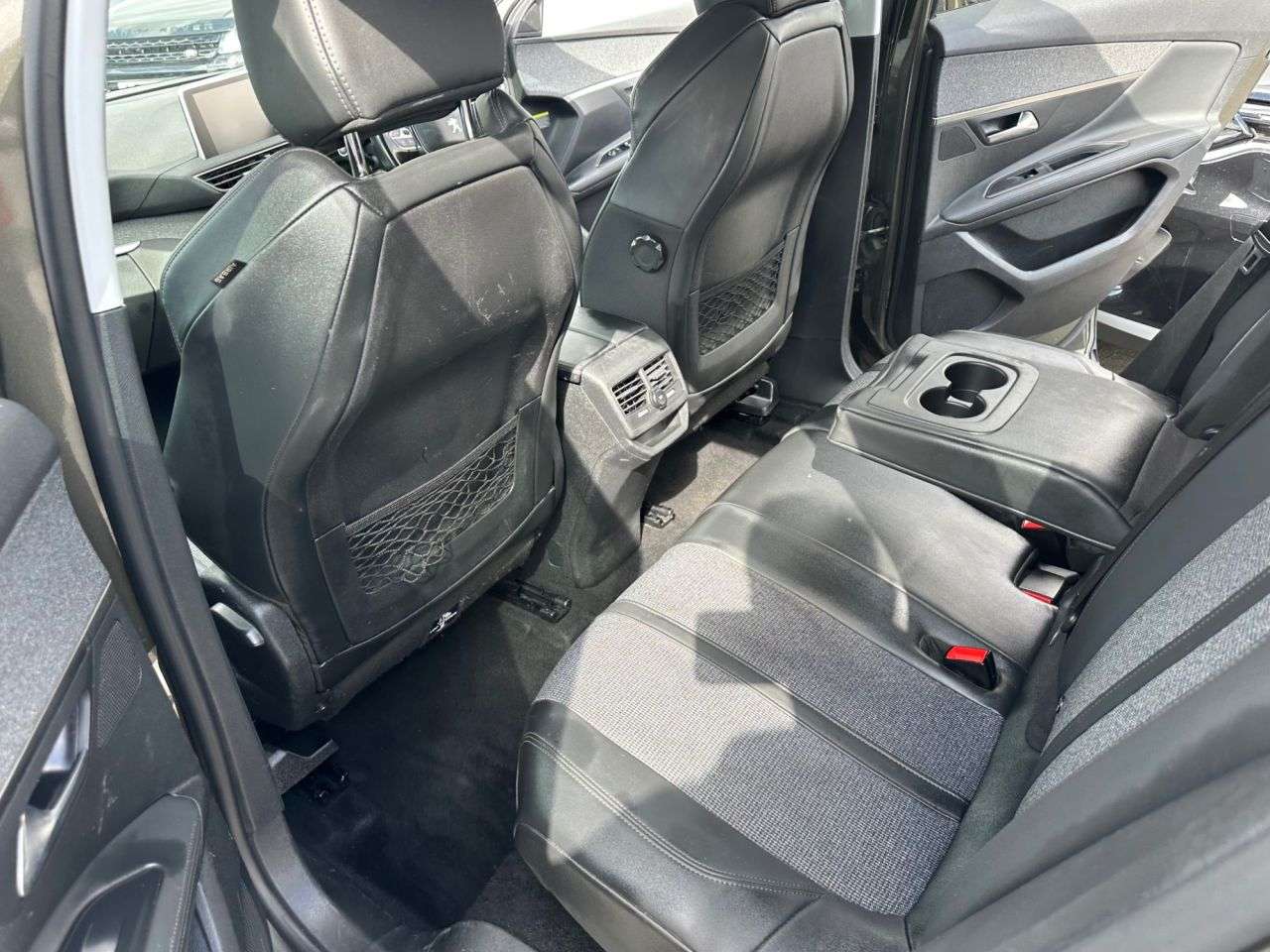 2019 PEUGEOT 3008 2019 PEUGEOT 3008