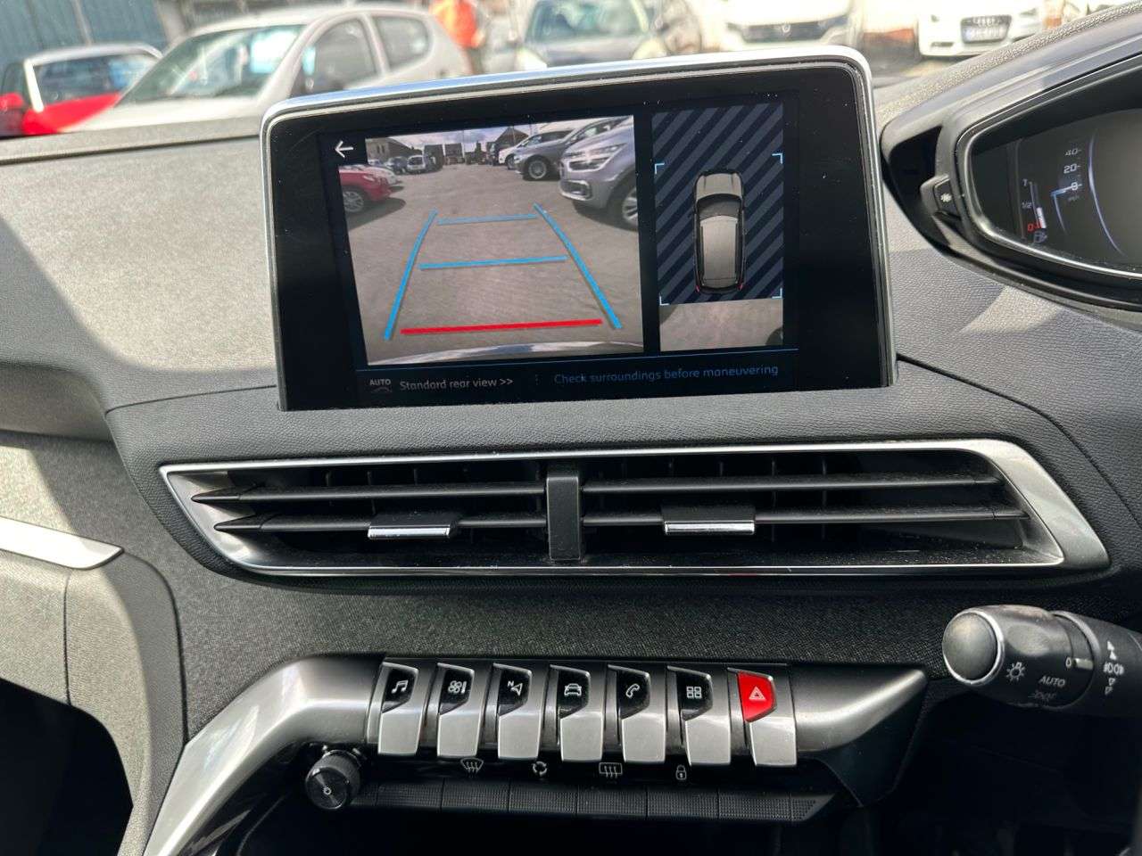 2019 PEUGEOT 3008 2019 PEUGEOT 3008