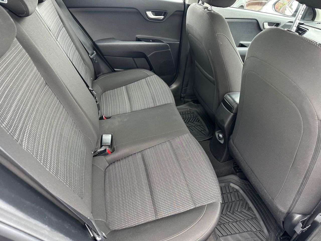 2018 KIA STONIC 2018 KIA STONIC