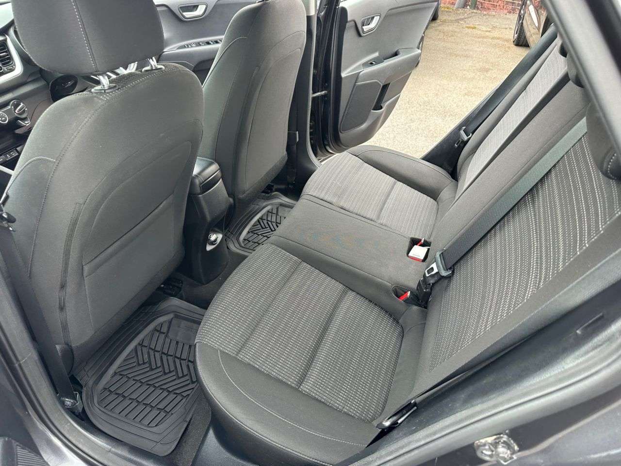 2018 KIA STONIC 2018 KIA STONIC
