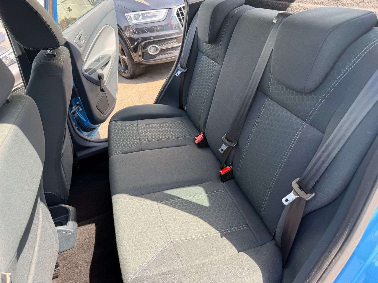 2011 FORD FIESTA 2011 FORD FIESTA