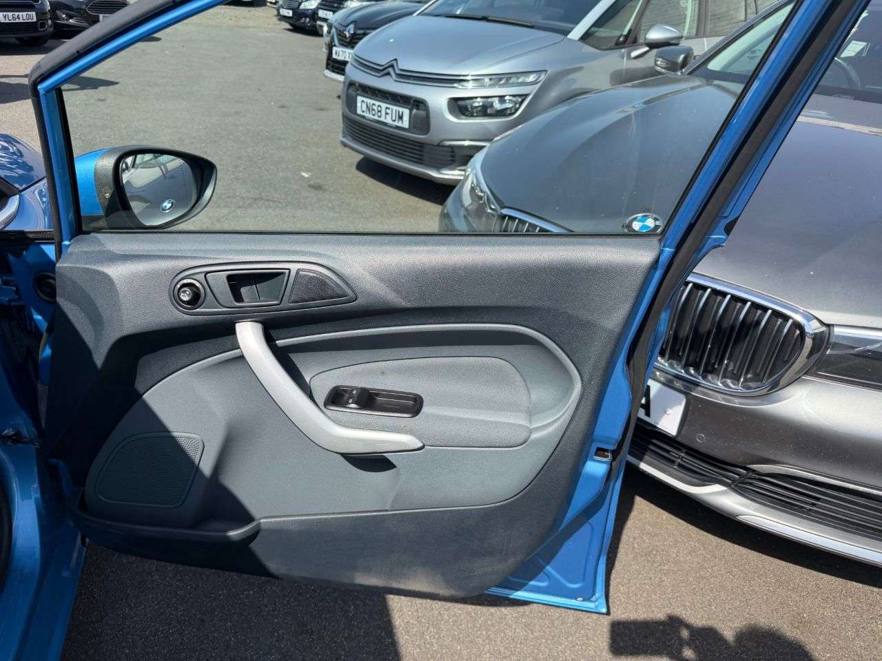 2011 FORD FIESTA 2011 FORD FIESTA