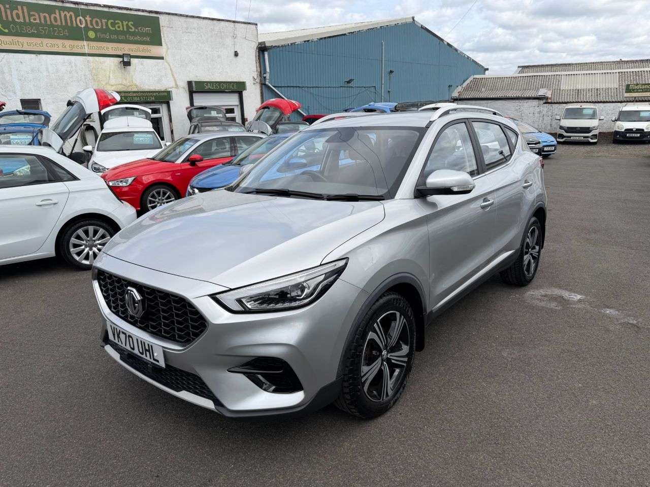A 2020 MG MG ZS 1.0 T-GDI Excite SUV 5dr Petrol Auto Euro 6 (111 ps) APPLE/ANDROID CAR PLAY A 2020 MG MG ZS 1.0 T-GDI Excite SUV 5dr Petrol Auto Euro 6 (111 ps) APPLE/ANDROID CAR PLAY