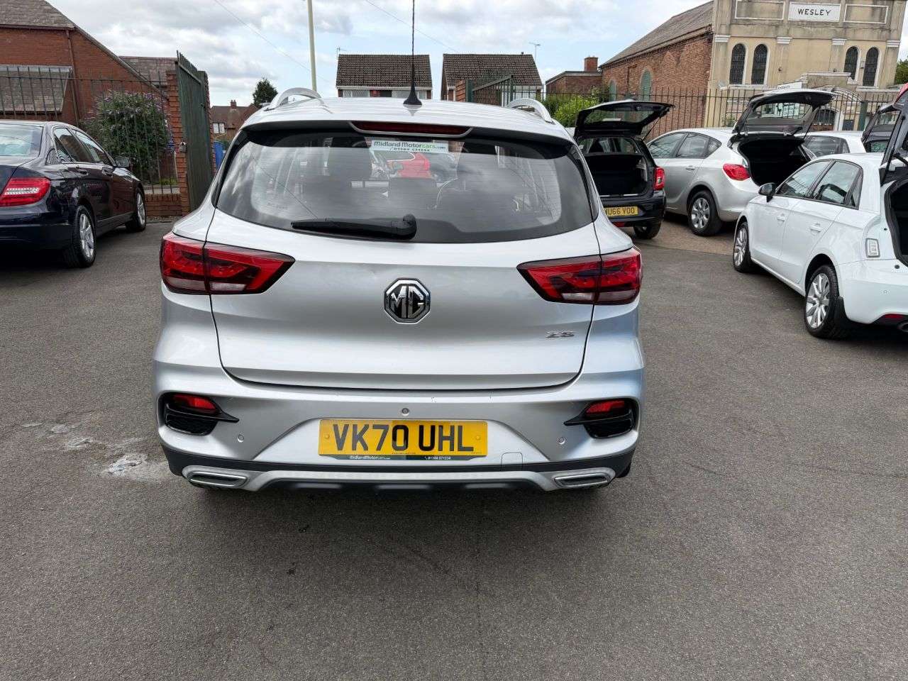 A 2020 MG MG ZS 1.0 T-GDI Excite SUV 5dr Petrol Auto Euro 6 (111 ps) APPLE/ANDROID CAR PLAY A 2020 MG MG ZS 1.0 T-GDI Excite SUV 5dr Petrol Auto Euro 6 (111 ps) APPLE/ANDROID CAR PLAY