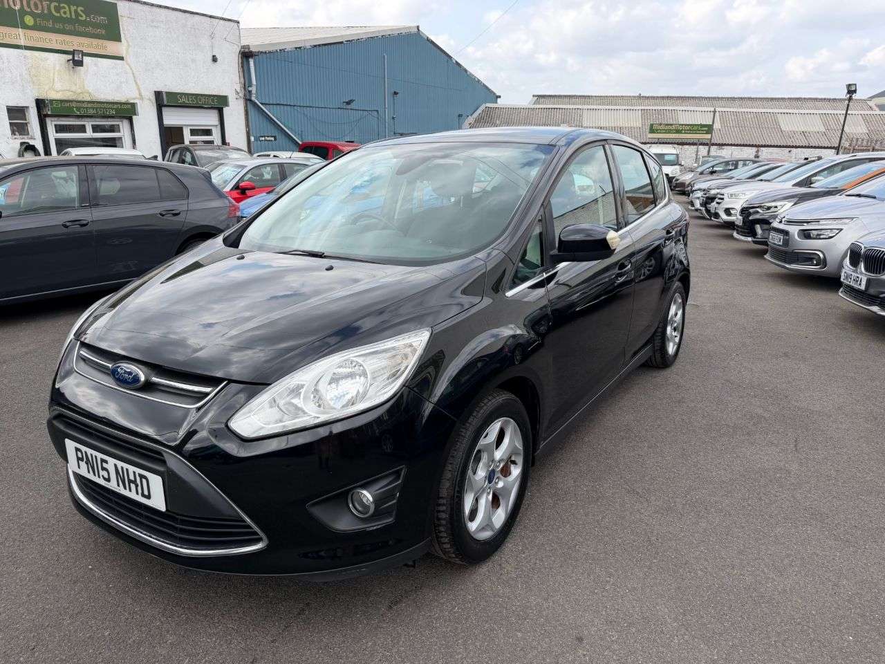 A 2015 FORD C-MAX 1.6 TDCi Zetec MPV 5dr Diesel Manual Euro 5 (115 ps) SERVICE HISTORY-12 MON A 2015 FORD C-MAX 1.6 TDCi Zetec MPV 5dr Diesel Manual Euro 5 (115 ps) SERVICE HISTORY-12 MON