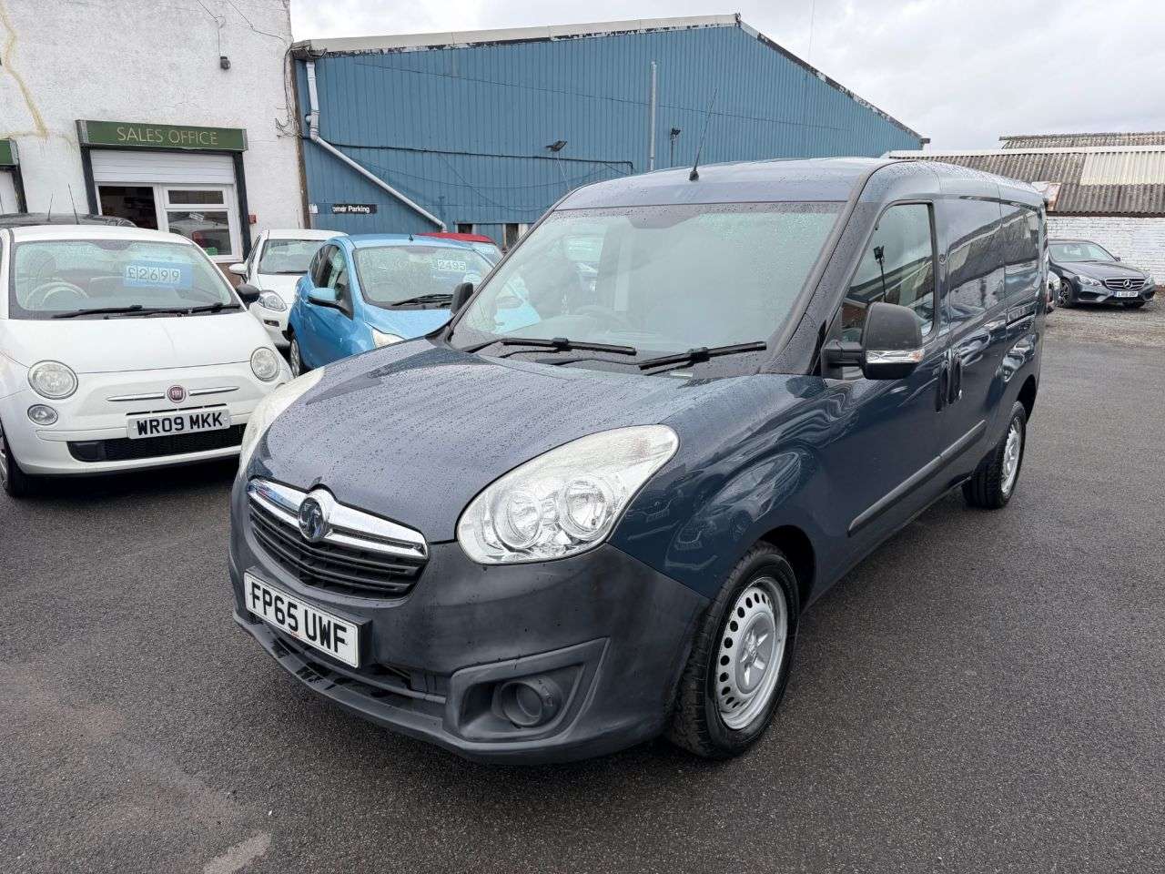 A 2015 VAUXHALL COMBO 1.3 CDTi 2300 ecoFLEX 16v Panel Van 3dr Diesel Manual FWD L2 H1 (s/s) (129 A 2015 VAUXHALL COMBO 1.3 CDTi 2300 ecoFLEX 16v Panel Van 3dr Diesel Manual FWD L2 H1 (s/s) (129