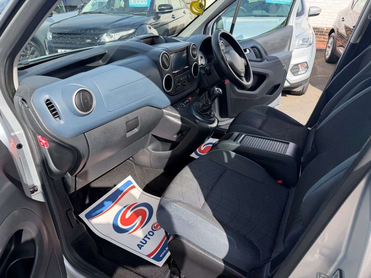 2011 PEUGEOT PARTNER TEPEE 2011 PEUGEOT PARTNER TEPEE
