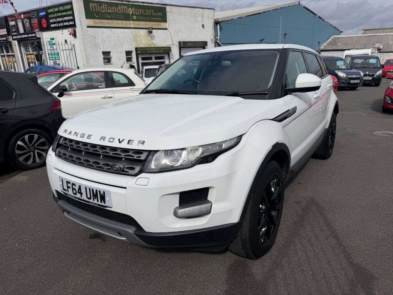 A 2014 LAND ROVER RANGE ROVER EVOQUE 2.2 SD4 Pure Tech SUV 5dr Diesel Auto 4WD Euro 5 (s/s) (190 ps) LEATHER-DAB A 2014 LAND ROVER RANGE ROVER EVOQUE 2.2 SD4 Pure Tech SUV 5dr Diesel Auto 4WD Euro 5 (s/s) (190 ps) LEATHER-DAB