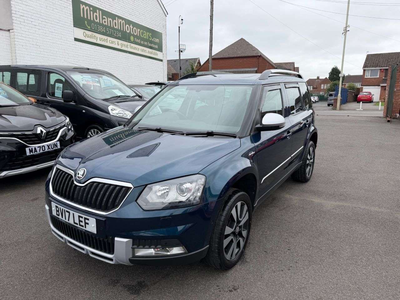 A 2017 SKODA YETI 1.4 TSI Laurin & Klement Outdoor 5dr Petrol Manual 4WD Euro 6 (s/s) (150 ps A 2017 SKODA YETI 1.4 TSI Laurin & Klement Outdoor 5dr Petrol Manual 4WD Euro 6 (s/s) (150 ps