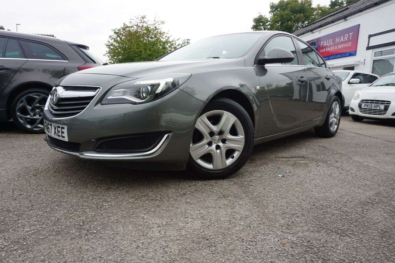 A 2017 VAUXHALL INSIGNIA 1.6 DESIGN NAV CDTI ECOFLEX S/S 5d 134 BHP A 2017 VAUXHALL INSIGNIA 1.6 DESIGN NAV CDTI ECOFLEX S/S 5d 134 BHP