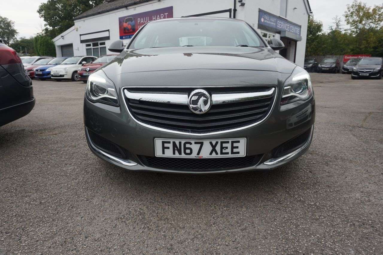 A 2017 VAUXHALL INSIGNIA 1.6 DESIGN NAV CDTI ECOFLEX S/S 5d 134 BHP A 2017 VAUXHALL INSIGNIA 1.6 DESIGN NAV CDTI ECOFLEX S/S 5d 134 BHP