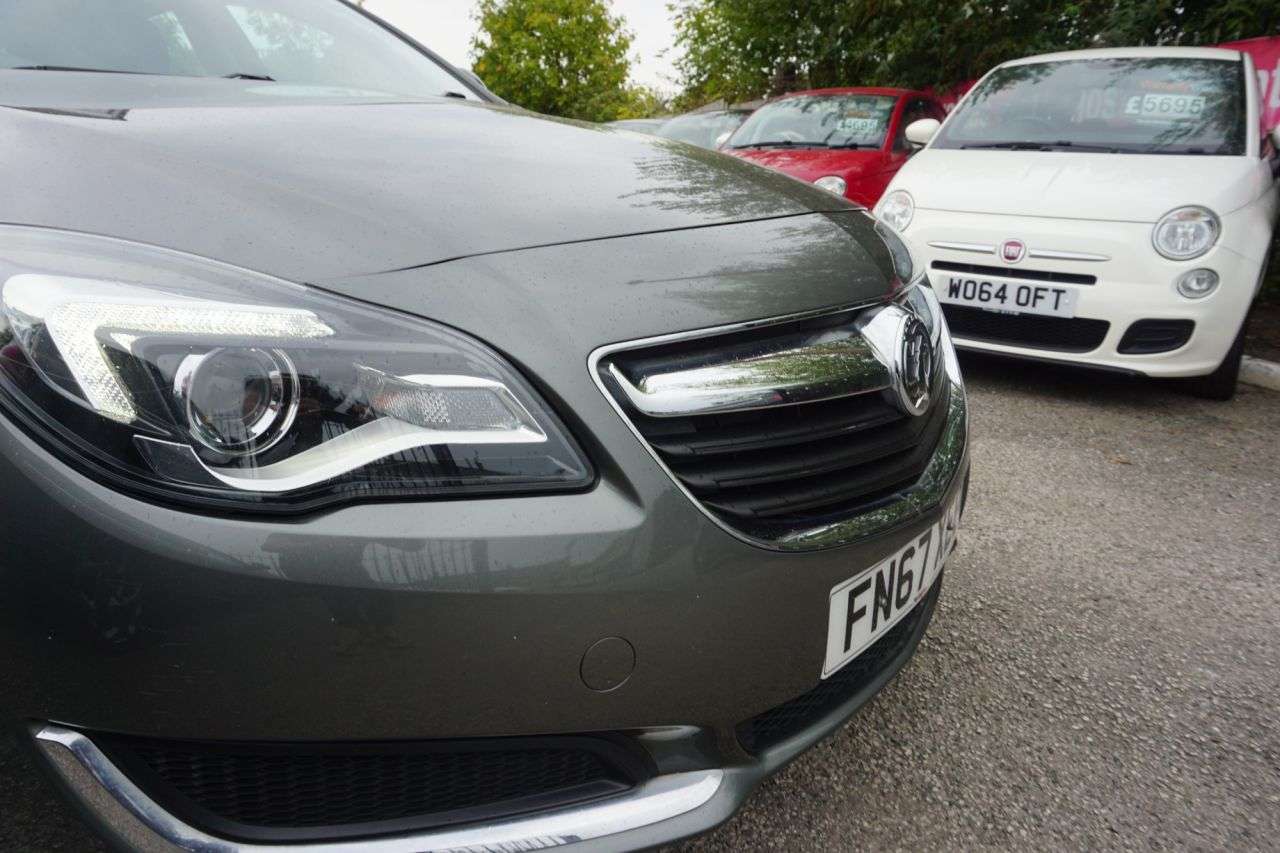 A 2017 VAUXHALL INSIGNIA 1.6 DESIGN NAV CDTI ECOFLEX S/S 5d 134 BHP A 2017 VAUXHALL INSIGNIA 1.6 DESIGN NAV CDTI ECOFLEX S/S 5d 134 BHP