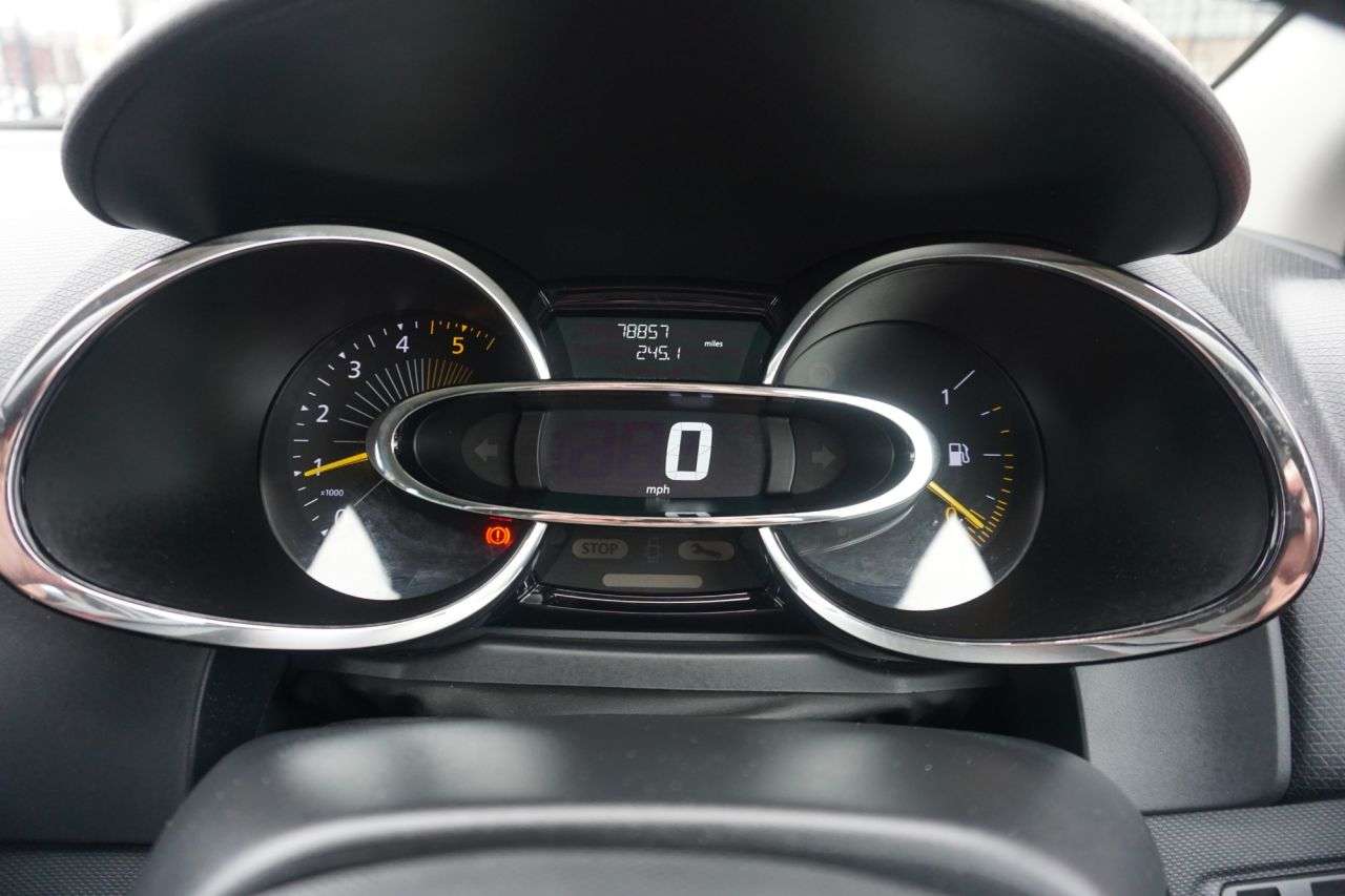 2014 RENAULT CLIO 2014 RENAULT CLIO