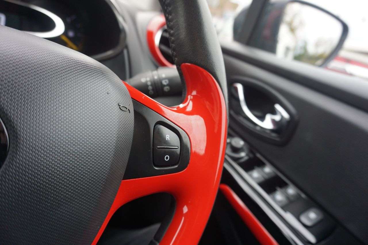 2014 RENAULT CLIO 2014 RENAULT CLIO