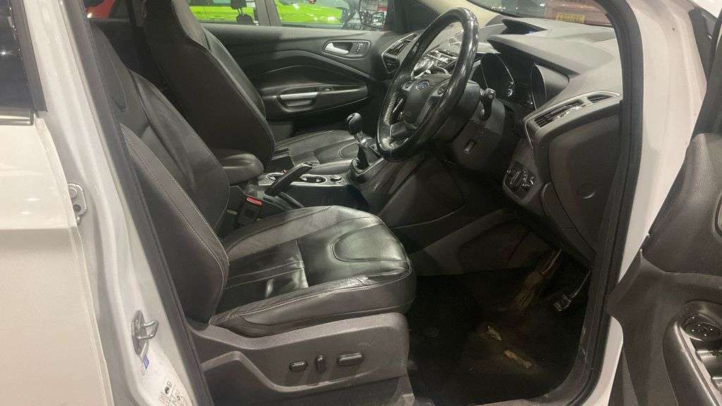 2015 FORD KUGA 2015 FORD KUGA