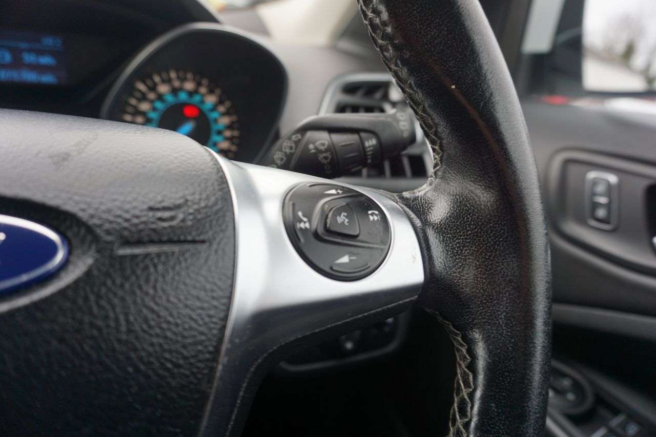 2015 FORD KUGA 2015 FORD KUGA