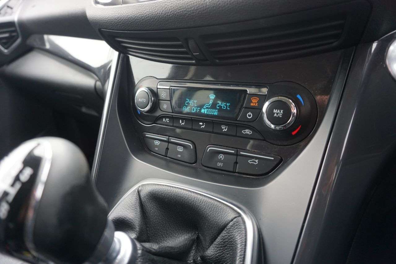 2015 FORD KUGA 2015 FORD KUGA