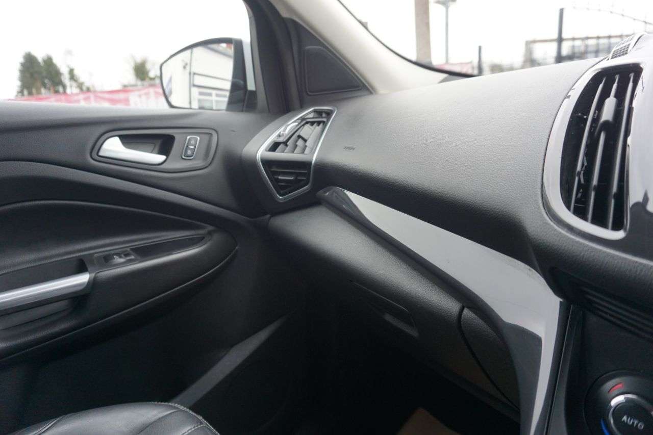 2015 FORD KUGA 2015 FORD KUGA