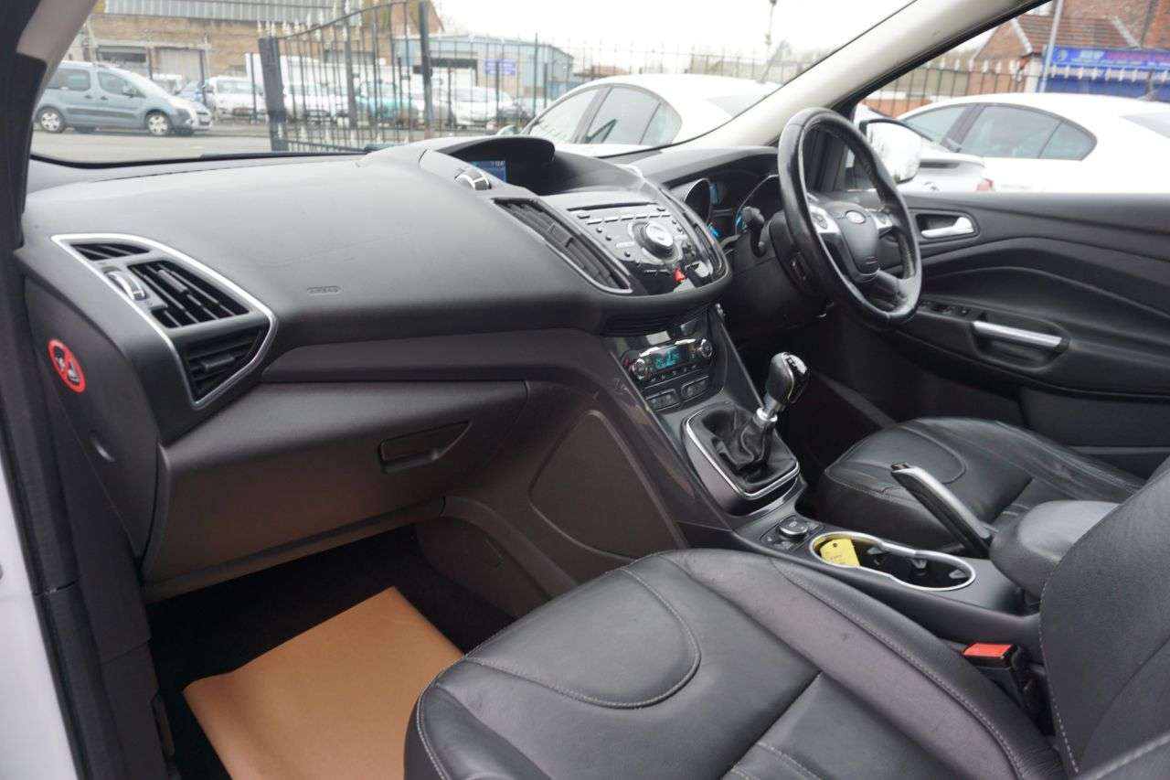 2015 FORD KUGA 2015 FORD KUGA