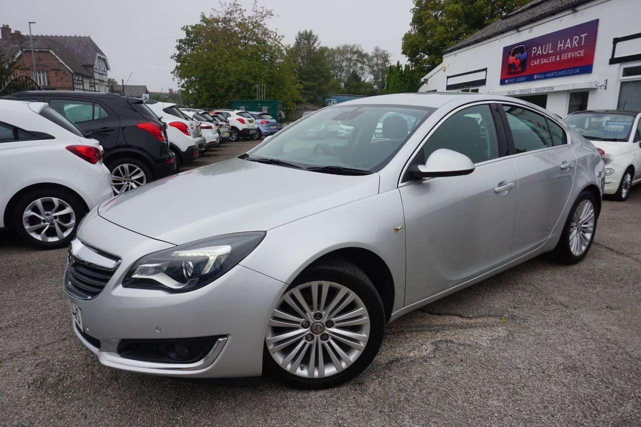 A 2015 VAUXHALL INSIGNIA 2.0 CDTi ecoFLEX Tech Line Hatchback 5dr Diesel Manual Euro 6 (s/s) (170 ps A 2015 VAUXHALL INSIGNIA 2.0 CDTi ecoFLEX Tech Line Hatchback 5dr Diesel Manual Euro 6 (s/s) (170 ps