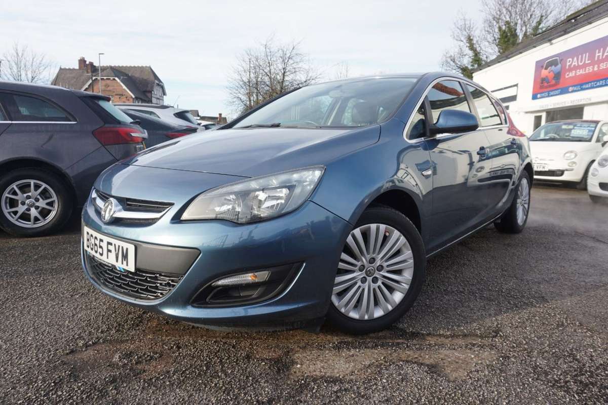 Check out this Vauxhall Astra 2015 Petrol Manual