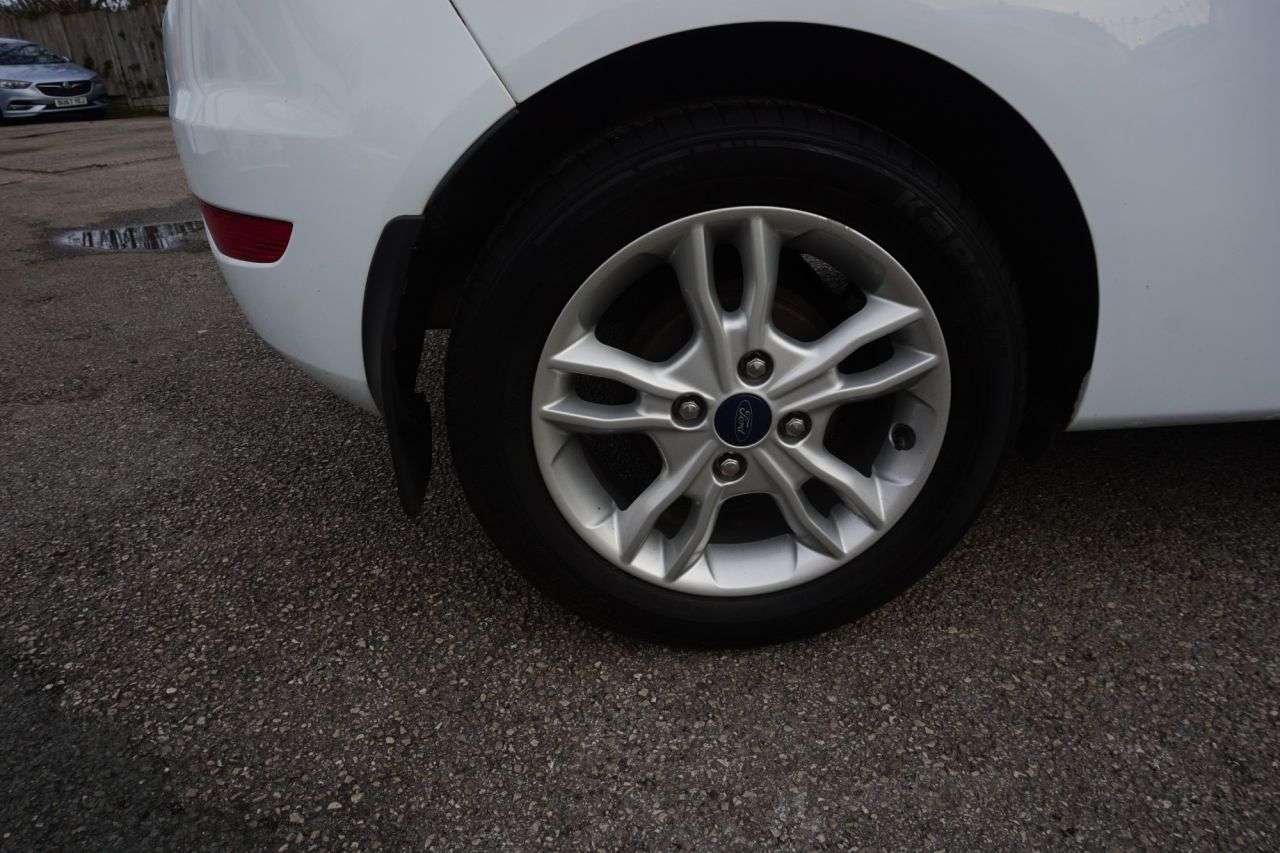 2015 FORD FIESTA 2015 FORD FIESTA