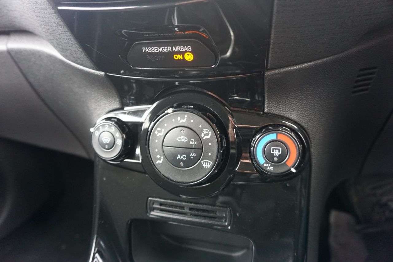 2015 FORD FIESTA 2015 FORD FIESTA