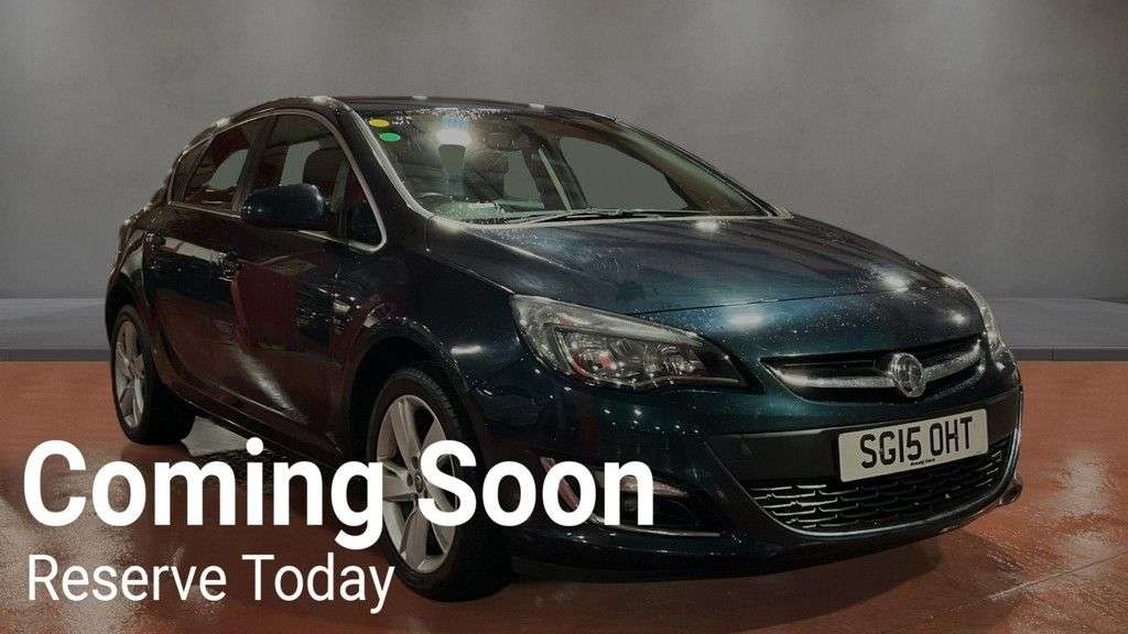 A 2015 VAUXHALL ASTRA 1.4i SRi Hatchback 5dr Petrol Manual Euro 6 (100 ps) A 2015 VAUXHALL ASTRA 1.4i SRi Hatchback 5dr Petrol Manual Euro 6 (100 ps)