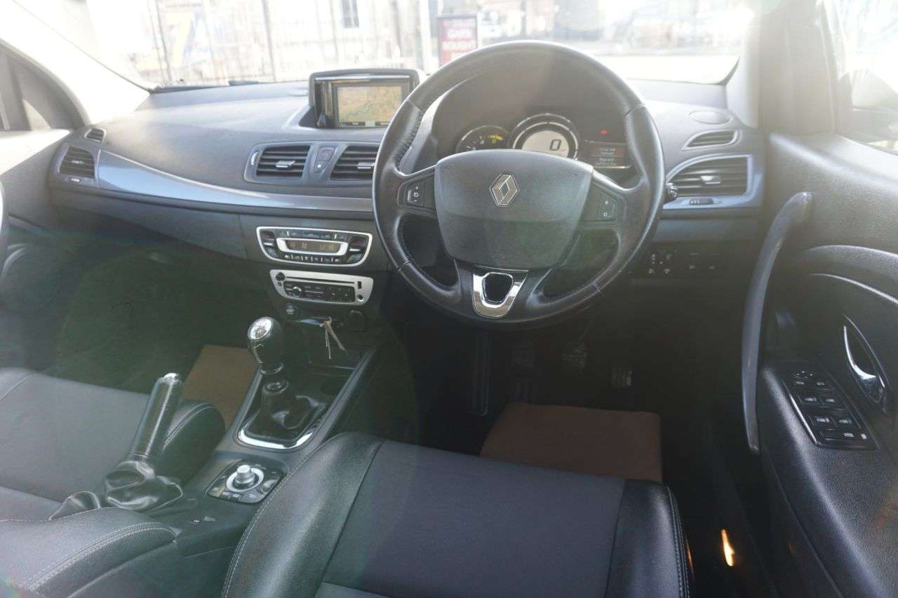 2015 RENAULT MEGANE 2015 RENAULT MEGANE