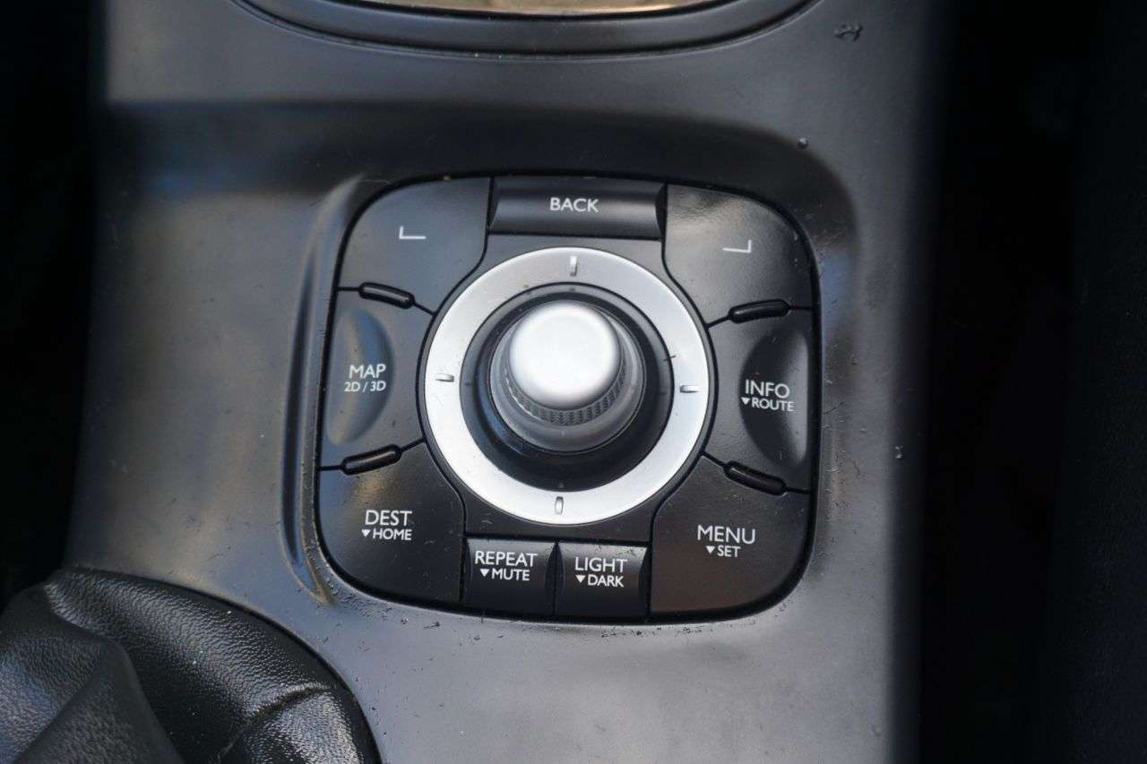 2015 RENAULT MEGANE 2015 RENAULT MEGANE