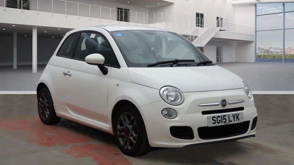 A 2015 FIAT 500 1.2 S Hatchback 3dr Petrol Manual Euro 6 (s/s) (69 bhp) Air Conditioning an A 2015 FIAT 500 1.2 S Hatchback 3dr Petrol Manual Euro 6 (s/s) (69 bhp) Air Conditioning an