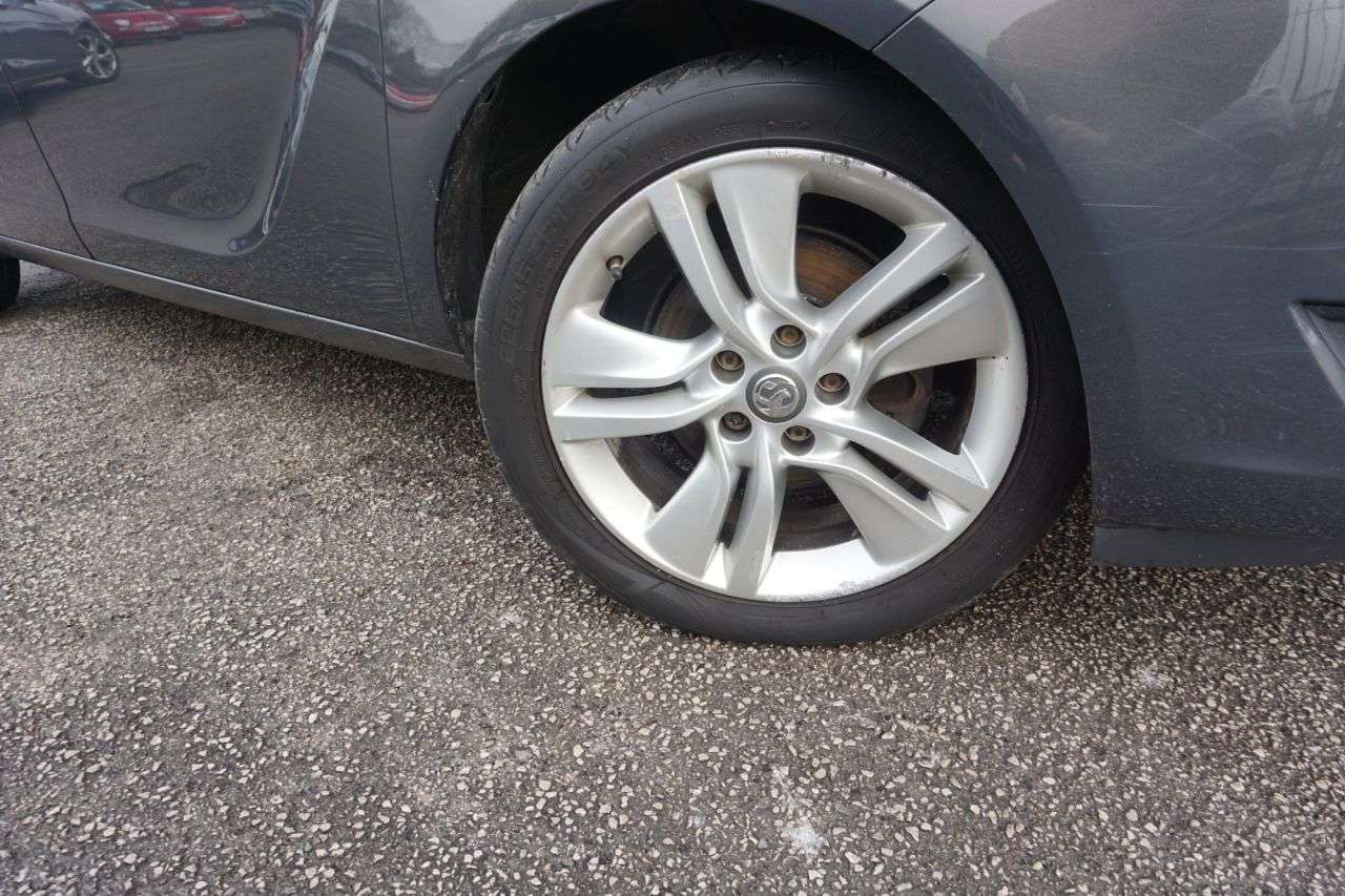 A 2016 VAUXHALL MERIVA 1.4i Club MPV 5dr Petrol Manual Euro 6 (100 ps) Air Conditioning. Alloys. A 2016 VAUXHALL MERIVA 1.4i Club MPV 5dr Petrol Manual Euro 6 (100 ps) Air Conditioning. Alloys.