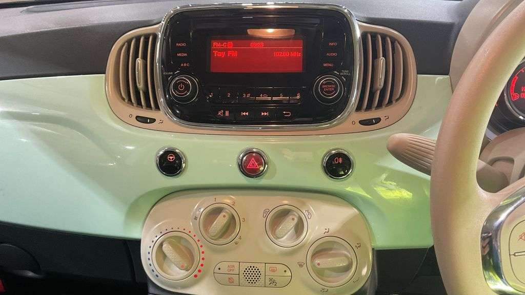 A 2016 FIAT 500 1.2 Pop Hatchback 3dr Petrol Manual Euro 6 (s/s) (69 bhp) A 2016 FIAT 500 1.2 Pop Hatchback 3dr Petrol Manual Euro 6 (s/s) (69 bhp)