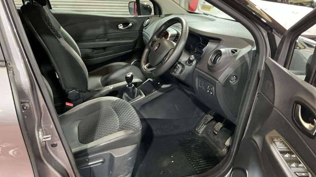 2017 RENAULT CAPTUR 2017 RENAULT CAPTUR