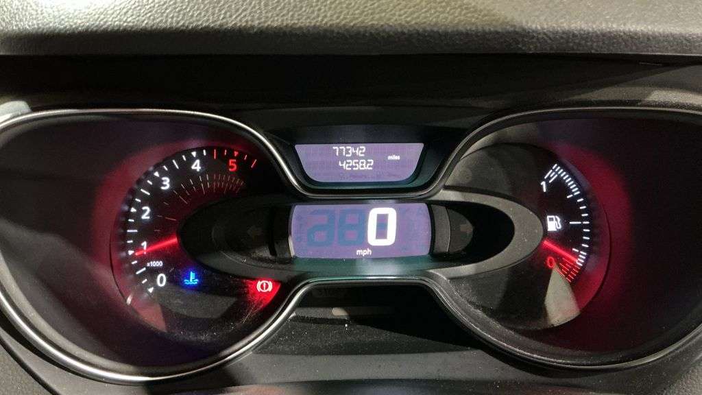 2017 RENAULT CAPTUR 2017 RENAULT CAPTUR