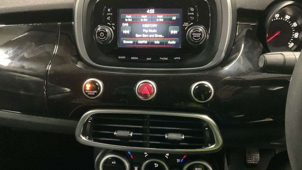 A 2017 FIAT 500X 1.6 E-Torq Pop Star SUV 5dr Petrol Manual Euro 6 (110 ps) Air Conditioning A 2017 FIAT 500X 1.6 E-Torq Pop Star SUV 5dr Petrol Manual Euro 6 (110 ps) Air Conditioning