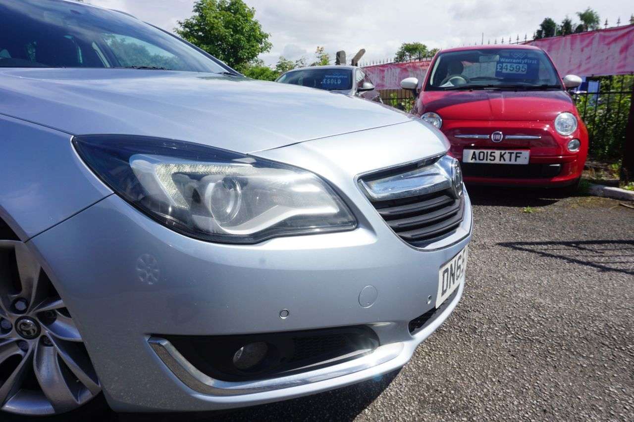 A 2015 VAUXHALL INSIGNIA 2.0 CDTi ecoFLEX SRi Nav Sports Tourer 5dr Diesel Manual Euro 5 (s/s) (140 A 2015 VAUXHALL INSIGNIA 2.0 CDTi ecoFLEX SRi Nav Sports Tourer 5dr Diesel Manual Euro 5 (s/s) (140