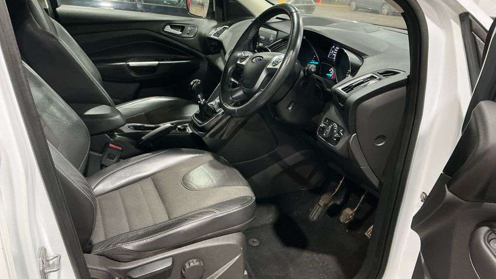 2015 FORD KUGA 2015 FORD KUGA