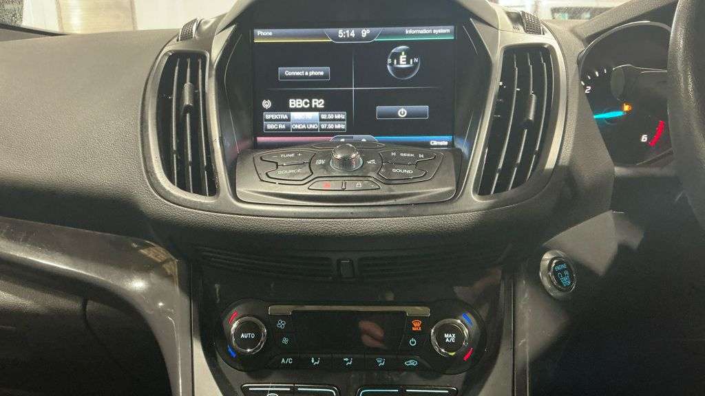 A 2015 FORD KUGA 2.0 TDCi Titanium SUV 5dr Diesel Manual 2WD Euro 6 (s/s) (150 ps) Air Condi A 2015 FORD KUGA 2.0 TDCi Titanium SUV 5dr Diesel Manual 2WD Euro 6 (s/s) (150 ps) Air Condi