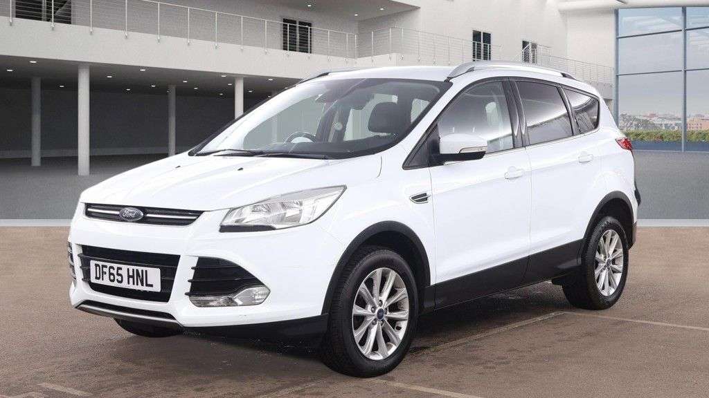 A 2015 FORD KUGA 2.0 TDCi Titanium SUV 5dr Diesel Manual 2WD Euro 6 (s/s) (150 ps) Air Condi A 2015 FORD KUGA 2.0 TDCi Titanium SUV 5dr Diesel Manual 2WD Euro 6 (s/s) (150 ps) Air Condi