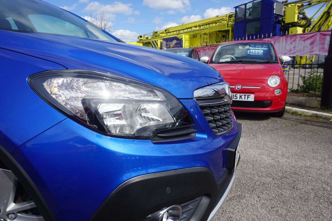 A 2015 VAUXHALL MOKKA 1.6i Exclusiv SUV 5dr Petrol Manual 2WD Euro 6 (s/s) (115 ps) A 2015 VAUXHALL MOKKA 1.6i Exclusiv SUV 5dr Petrol Manual 2WD Euro 6 (s/s) (115 ps)