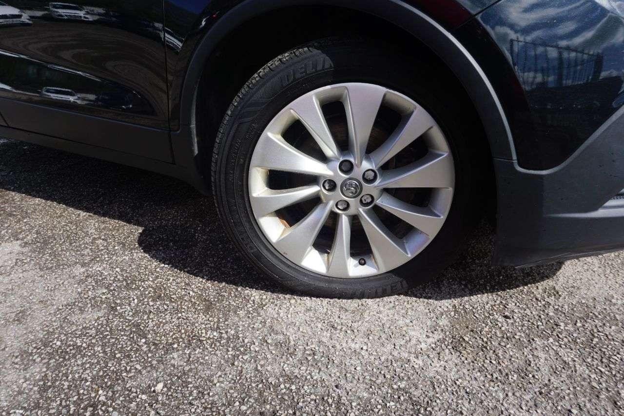 A 2015 VAUXHALL MOKKA 1.6i SE SUV 5dr Petrol Manual 2WD Euro 6 (s/s) (115 ps) Air Conditioning an A 2015 VAUXHALL MOKKA 1.6i SE SUV 5dr Petrol Manual 2WD Euro 6 (s/s) (115 ps) Air Conditioning an