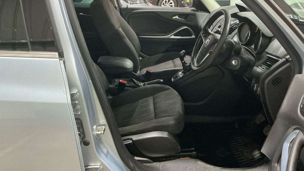 2016 VAUXHALL ZAFIRA TOURER 2016 VAUXHALL ZAFIRA TOURER