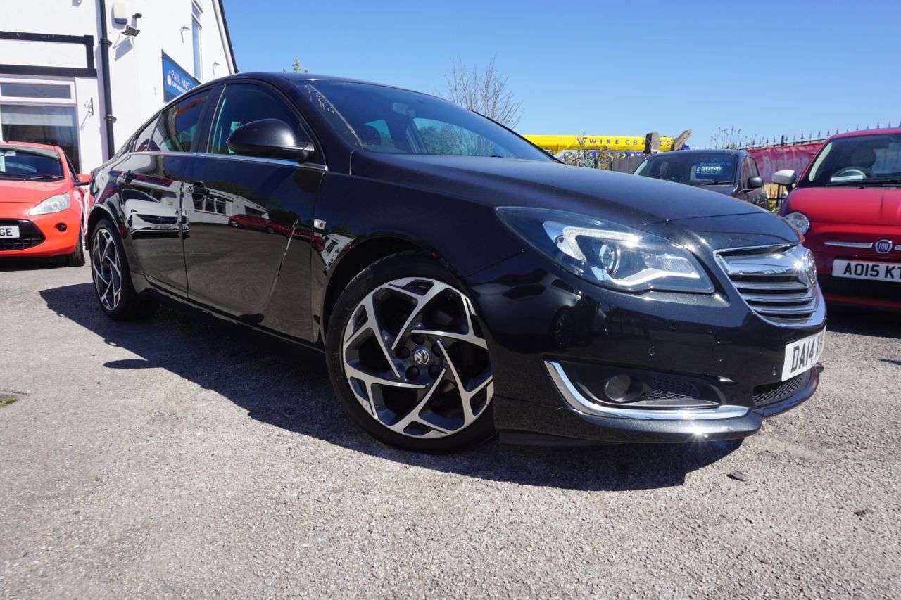 A 2014 VAUXHALL INSIGNIA 2.0 CDTi ecoFLEX SRi VX Line Hatchback 5dr Diesel Manual Euro 5 (s/s) (120 A 2014 VAUXHALL INSIGNIA 2.0 CDTi ecoFLEX SRi VX Line Hatchback 5dr Diesel Manual Euro 5 (s/s) (120