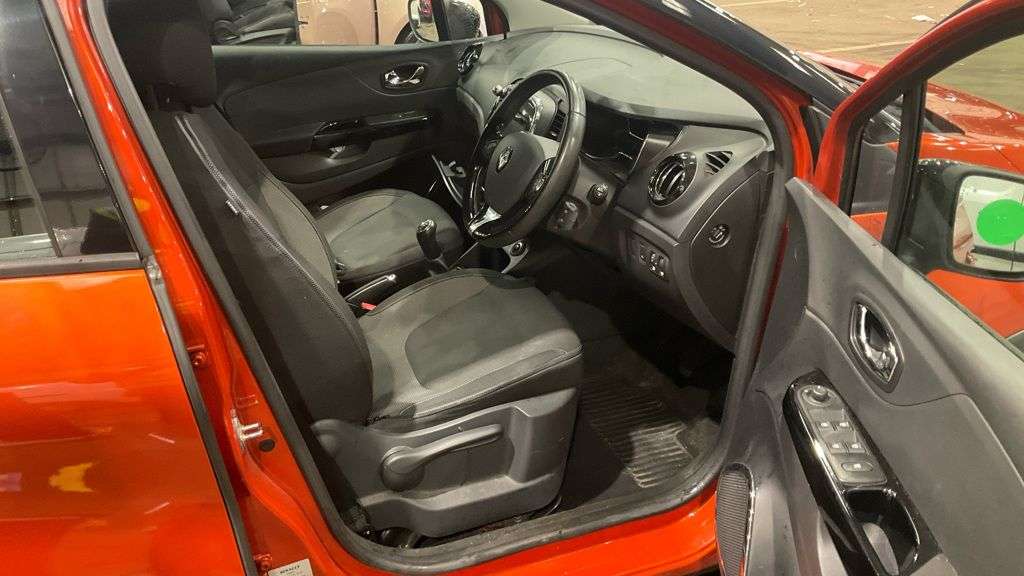 2015 RENAULT CAPTUR 2015 RENAULT CAPTUR