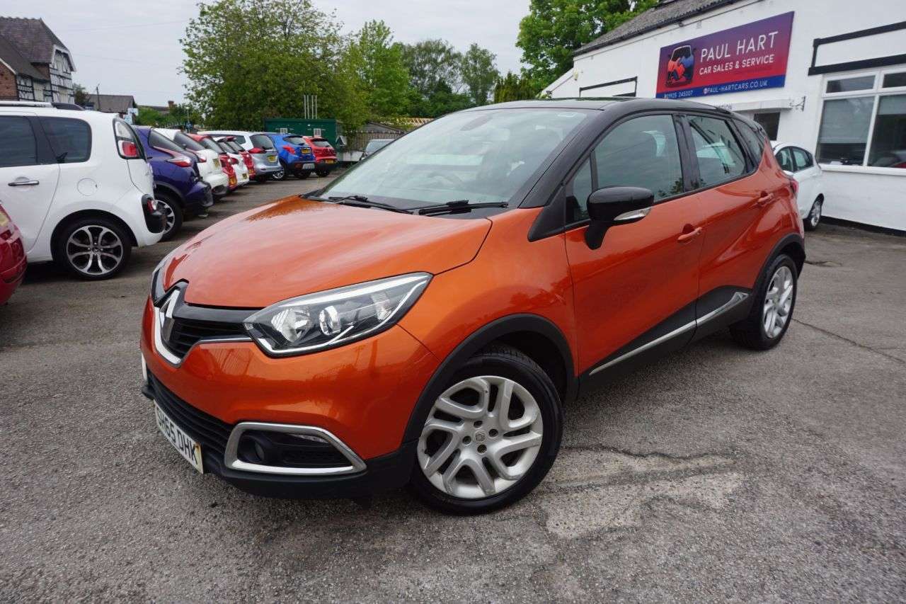A 2015 RENAULT CAPTUR 1.5 dCi ENERGY Dynamique Nav SUV 5dr Diesel Manual Euro 6 (s/s) (90 ps) Air A 2015 RENAULT CAPTUR 1.5 dCi ENERGY Dynamique Nav SUV 5dr Diesel Manual Euro 6 (s/s) (90 ps) Air