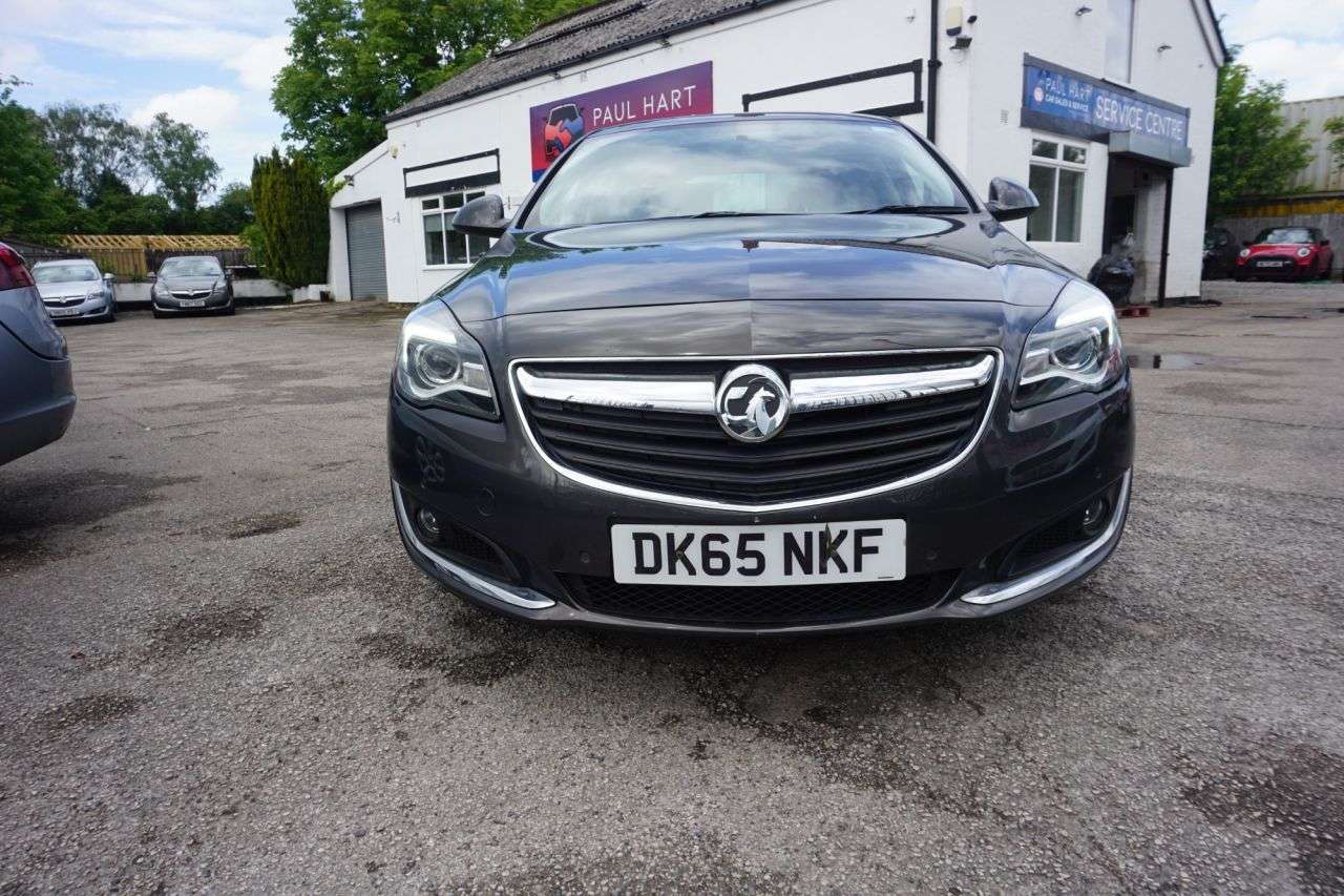 A 2015 VAUXHALL INSIGNIA 2.0 CDTi ecoFLEX SRi Hatchback 5dr Diesel Manual Euro 5 (s/s) (140 ps) 6 Sp A 2015 VAUXHALL INSIGNIA 2.0 CDTi ecoFLEX SRi Hatchback 5dr Diesel Manual Euro 5 (s/s) (140 ps) 6 Sp